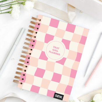 Happy Calendar skolekalender med spiralryg 25/26 -  that girl