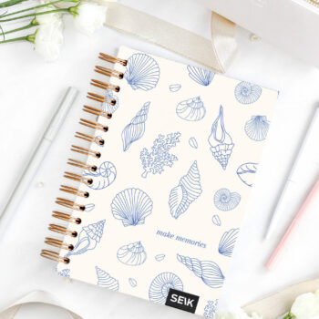 Happy Calendar skolekalender med spiralryg 25/26 - make it happen