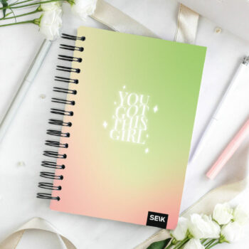 Happy Calendar kalender med spiralryg - you got this girl 2026